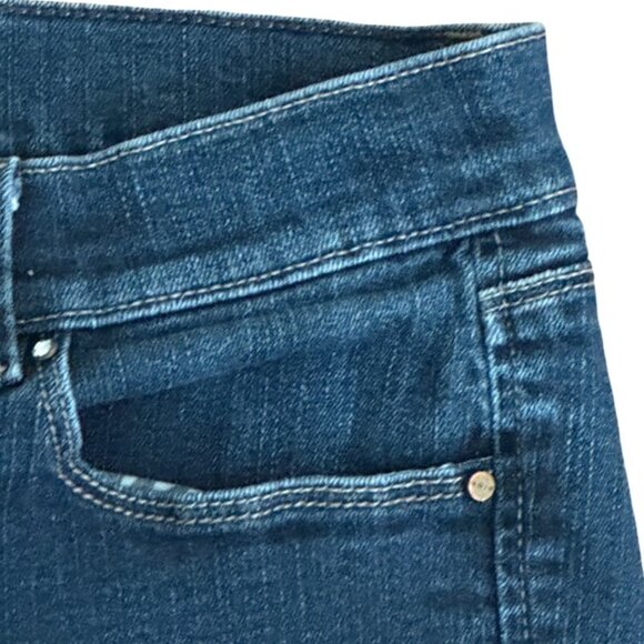 White House Black Market Cropped Zip Ankle Decorative Back Pocket Jeans - Size 6 - Picture 4 of 9